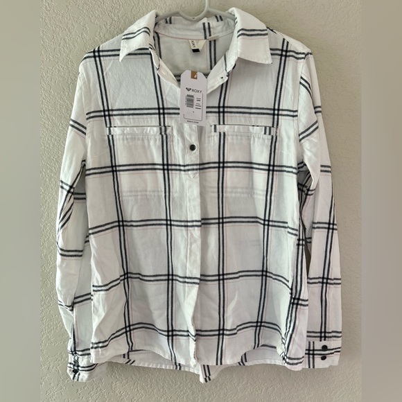 Roxy Young Again Long Sleeve Button Down Black & Pink Flannel | S - Picture 3 of 10